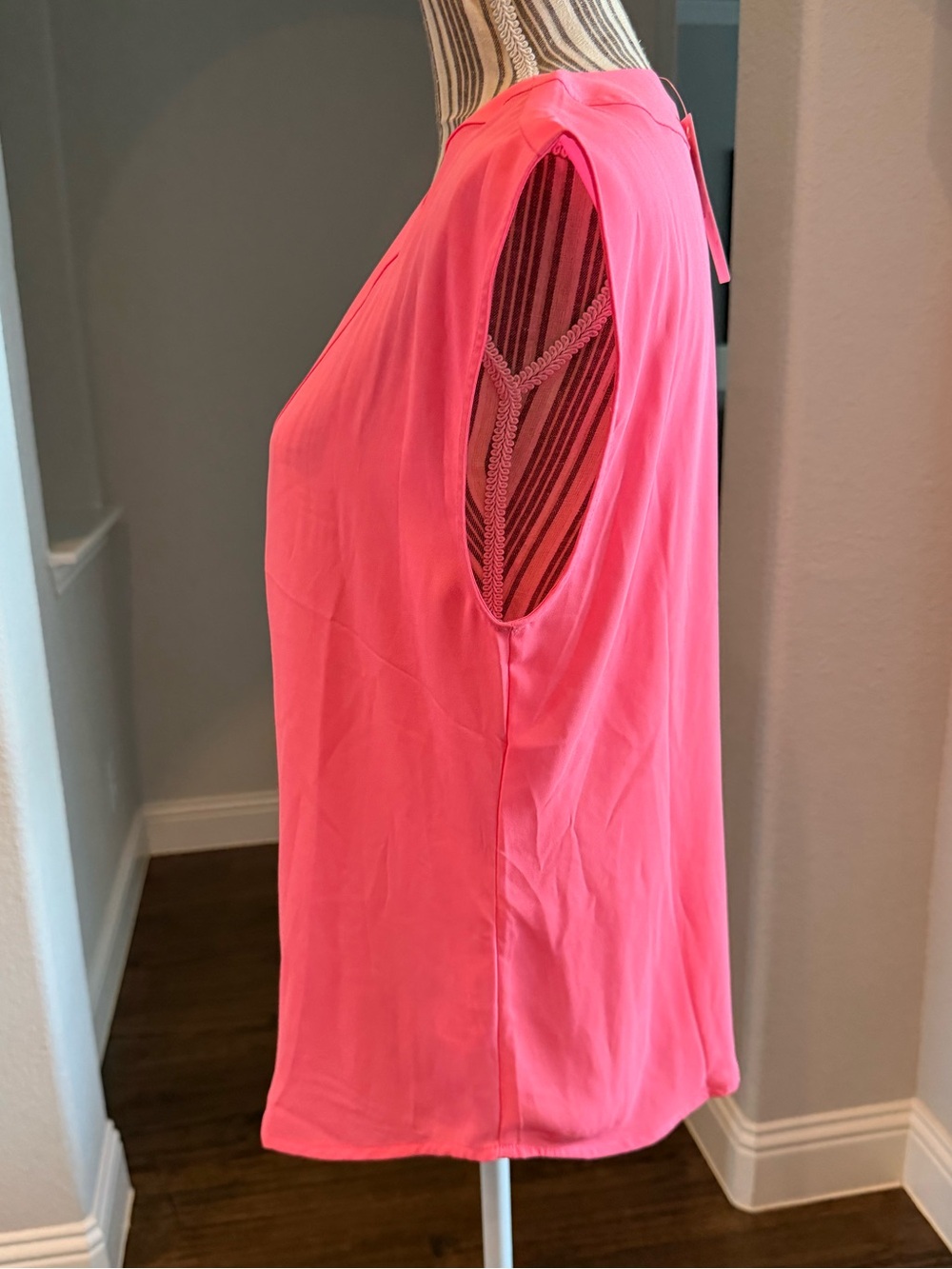 JCrew V-Neck Sleeveless Blouse in Hot Pink medium - Picture 5 of 13